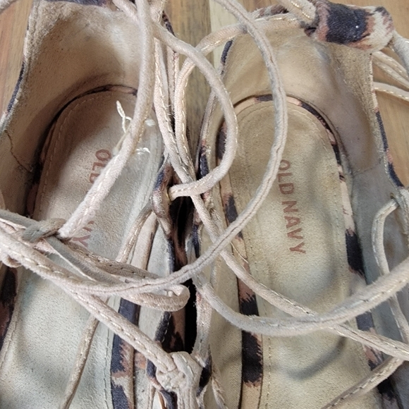 Old Navy Lace Up Ankle Wrap Leopard Print Pointed Toe Flats Size 7 - Picture 13 of 17